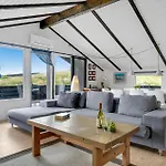 3 Bedroom Cozy In Hvide Sande 펜션 *