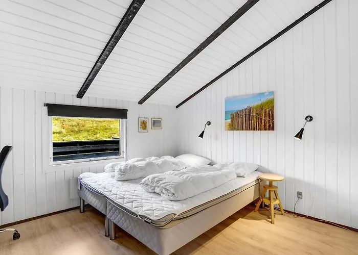 3 Bedroom Cozy In Hvide Sande Дом отдыха Bjerregard