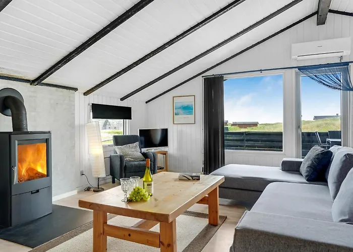 3 Bedroom Cozy In Hvide Sande Дом отдыха *