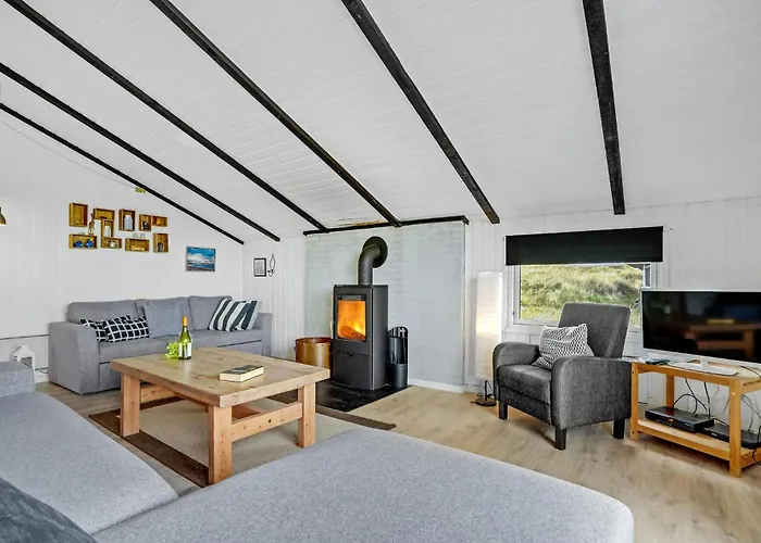 3 Bedroom Cozy In Hvide Sande Bjerregard