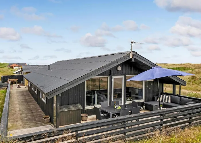 3 Bedroom Cozy In Hvide Sande Bjerregard
